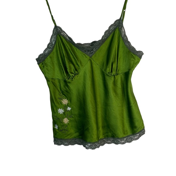 Daisy Fuentes Tops - Vintage Daisy Fuentes Green Silk Camisole Flower Embroidery Lace Trim